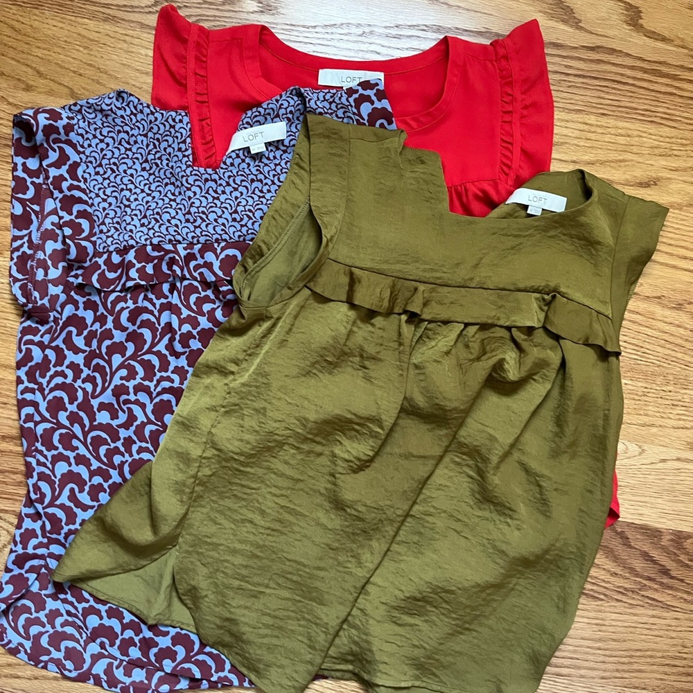 LOFT sleeveless tops - set of 3